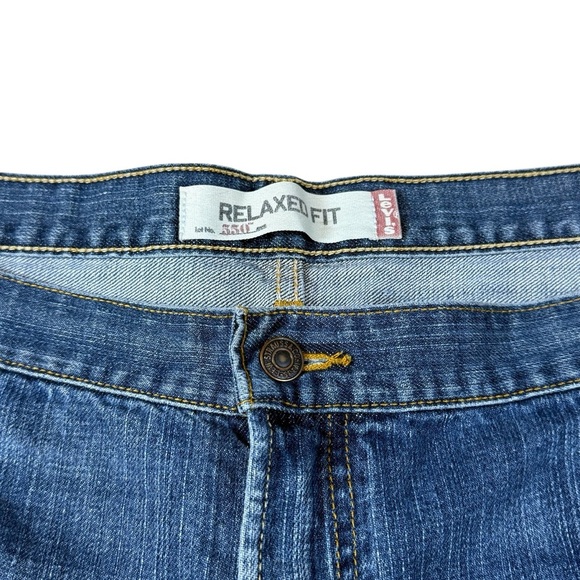 Vintage Levi's 550 Relaxed Fit Jeans Mens 52/30 Blue Denim Made In USA Cowboy - Picture 2 of 5